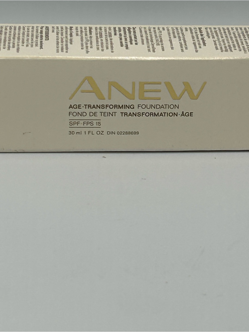 Avon Anew Age-Transforming Foundation - Cream/Gold Accents